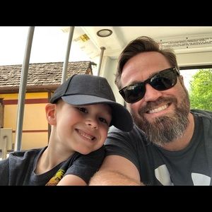 Meet your Posher, Chris